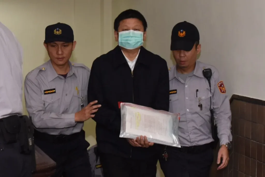 傅崐萁因炒作股票而被判刑入獄