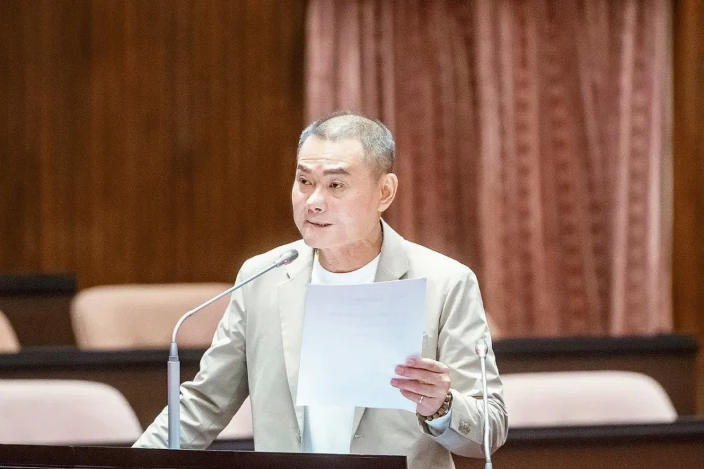 丁學忠罷免原因:問政表現失職、親中立場及國會行為失當