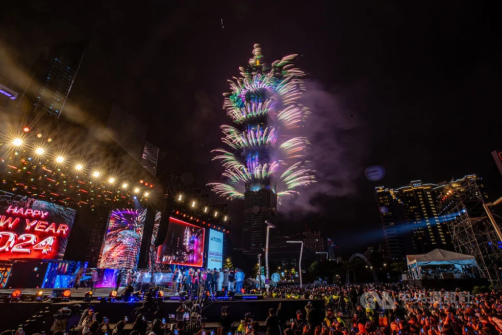 2025國慶煙火在南投!時間、接駁車、直播資訊,101煙火也參戰