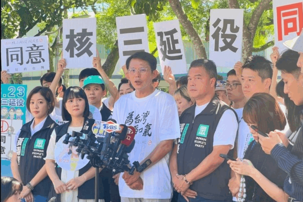 黃國昌出席核三延役宣傳，嘆陳聖文送水只是政治表演