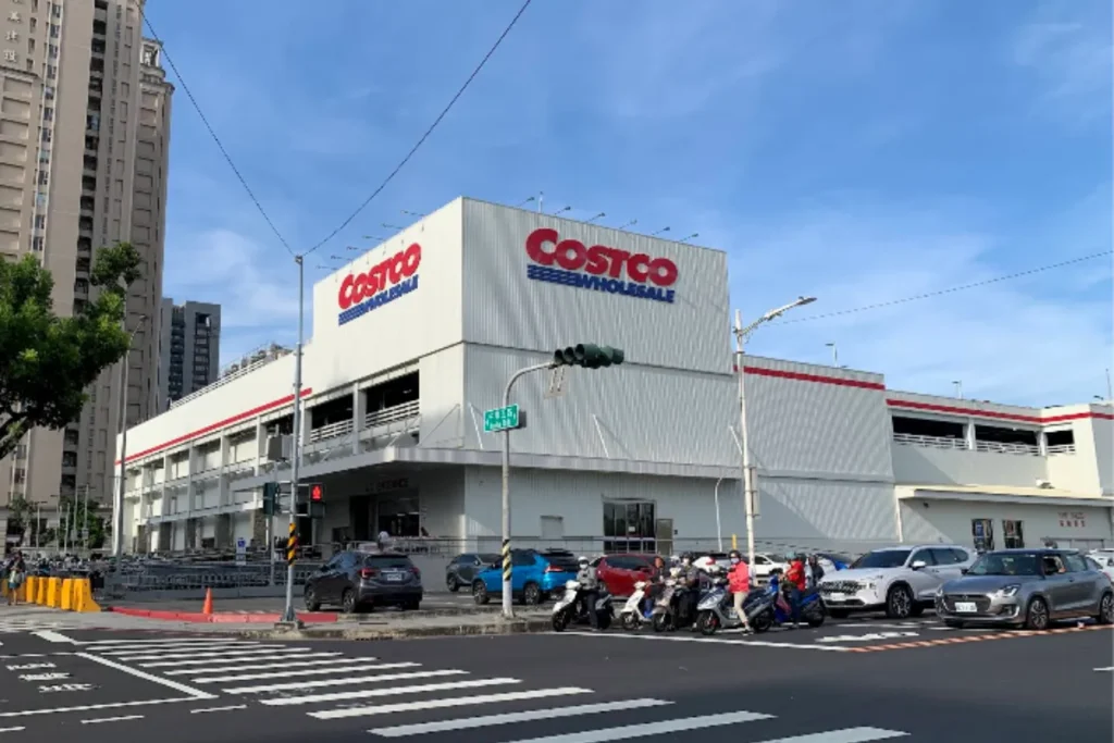 好市多黑五期間遭到大尺經營者闖入露出