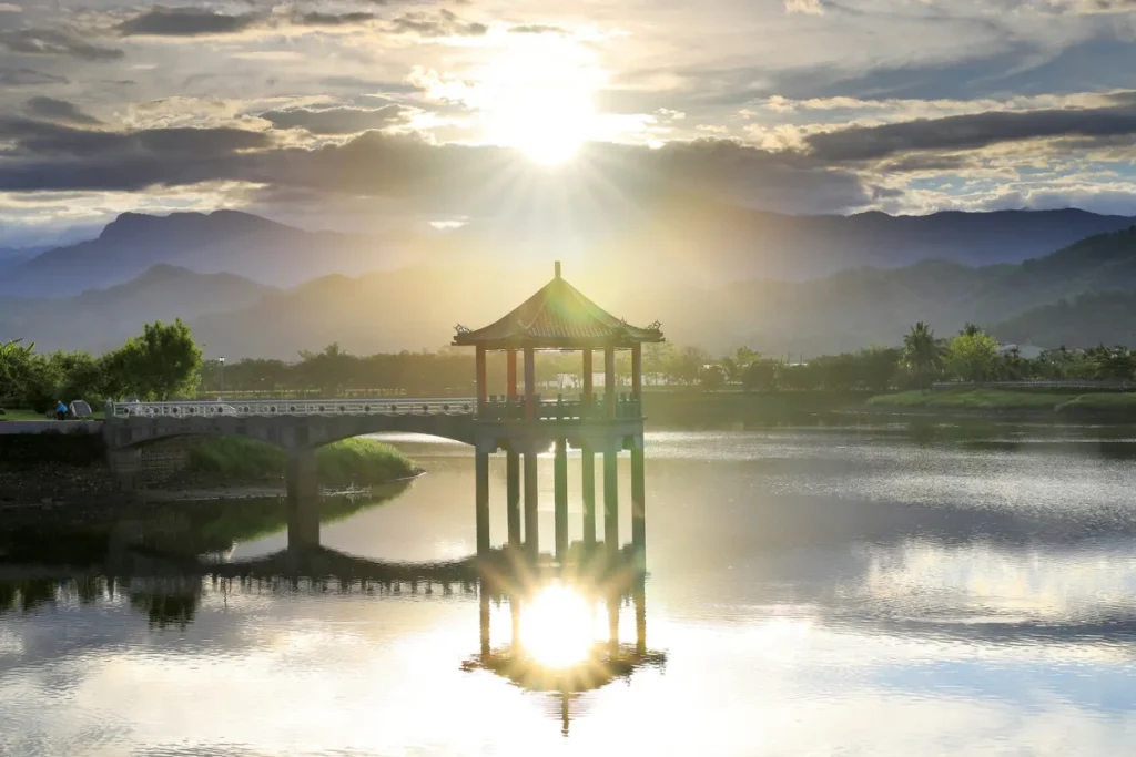 高雄看日出：美濃湖