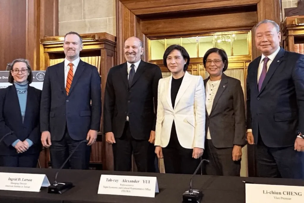 台美關稅協議簽訂 MOU