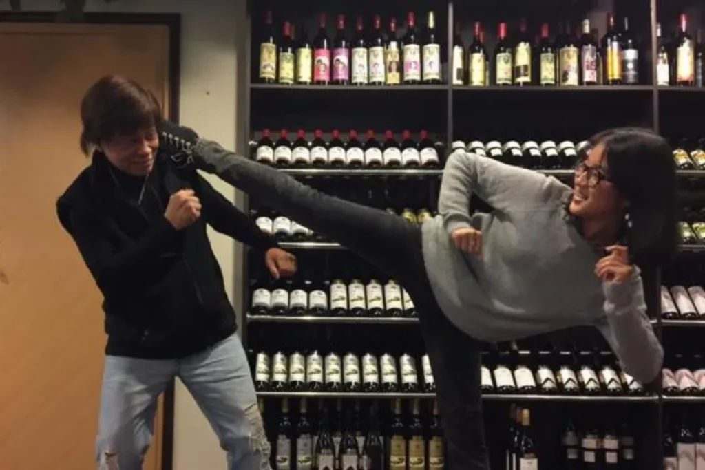 梁小龍女兒「梁靖南」隨父親腳步習武