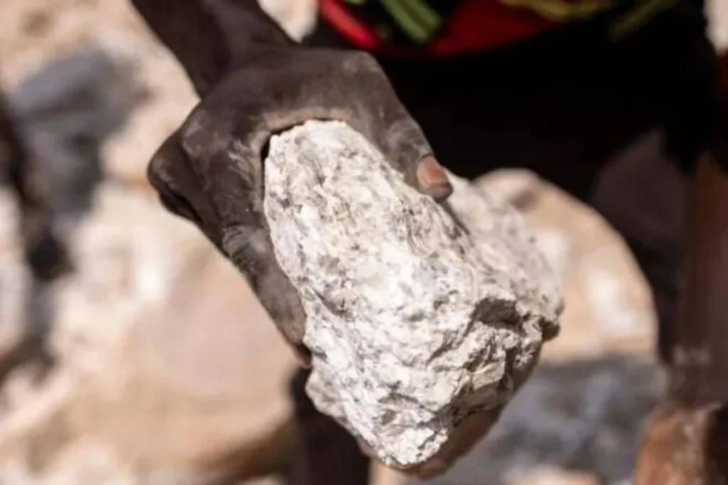 川普金庫計畫儲備哪些礦產資源？稀土、鋰、鈷都在名單內