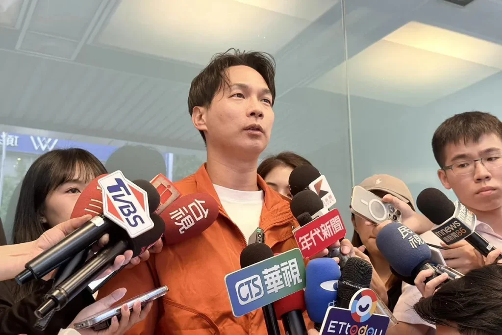 民眾黨中評會副主委陳宥丞公開說明開除李貞秀