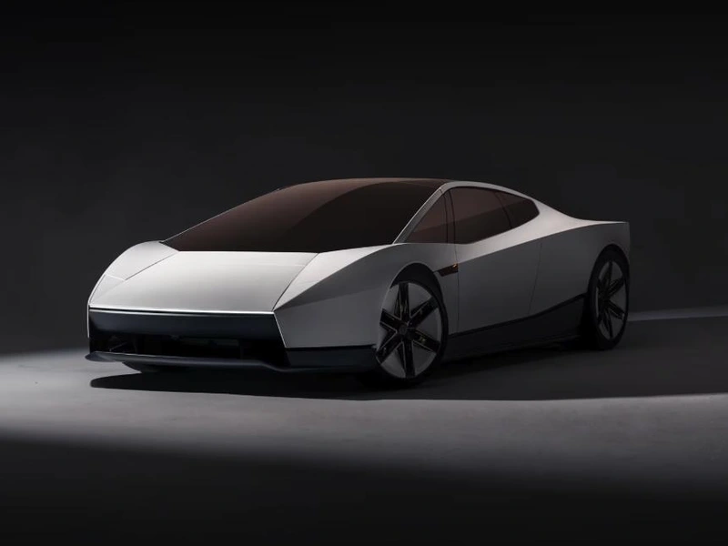 新一代 Tesla Roadster 白色車身前側視角