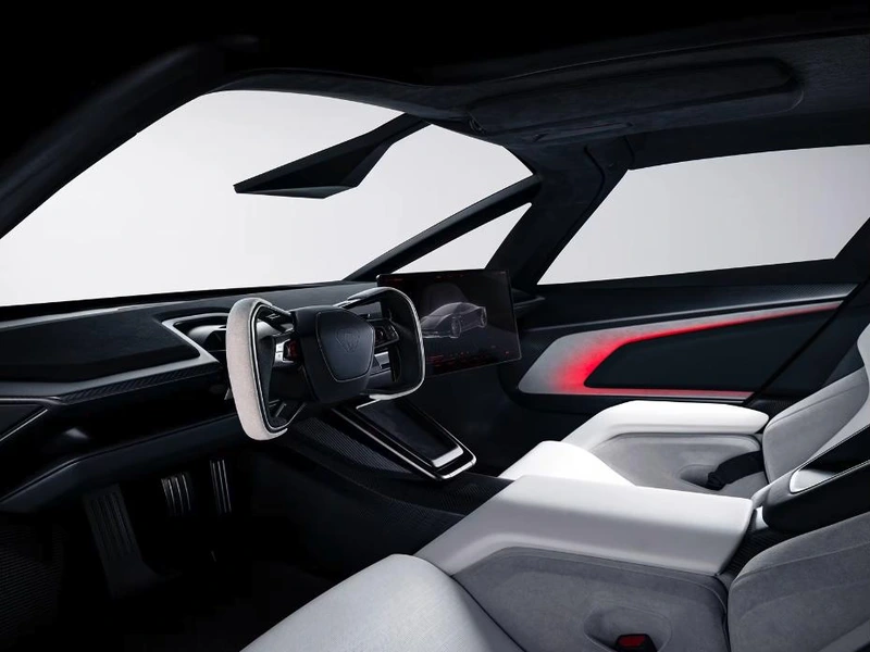 Tesla Roadster 白色內裝、Yoke 方向盤與中控螢幕